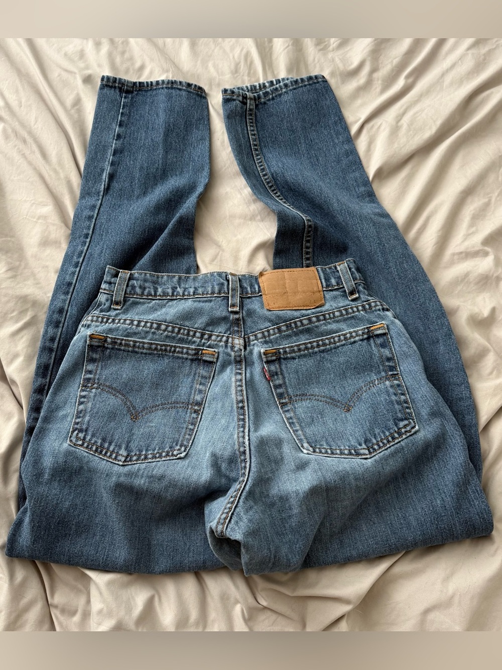 Levi’s 550 Vintage 90s USA Medium Wash High Rise Relaxed Fit Jeans